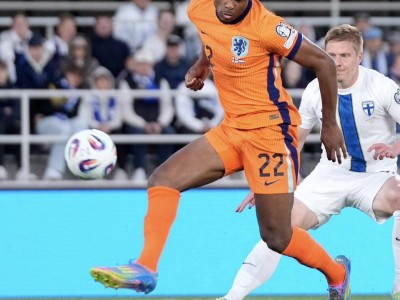 半岛体育-英超球员的底薪标准与工资结构详解